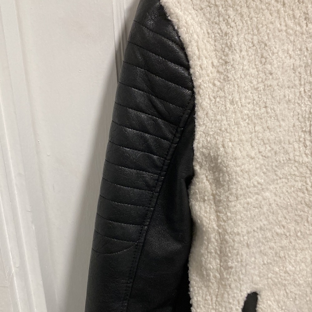 Express Leather Jacket - Picture 5 of 14